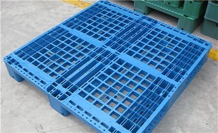 Plastic pallets 1100 x 1100 x 150